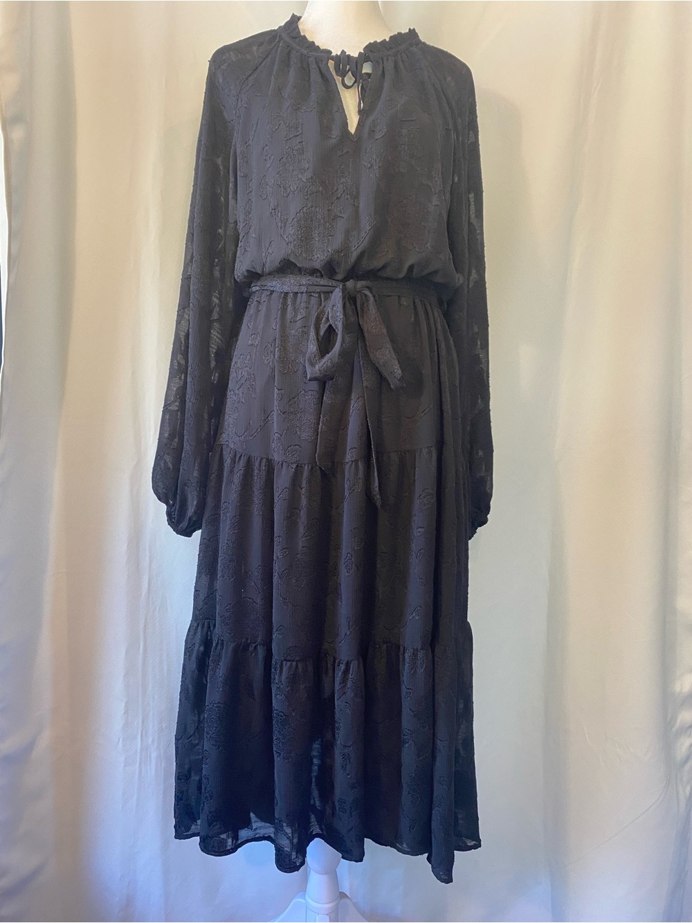 Women's Black Floral Embroidered Long Sleeve Midi Dress MD Boho Western Goth